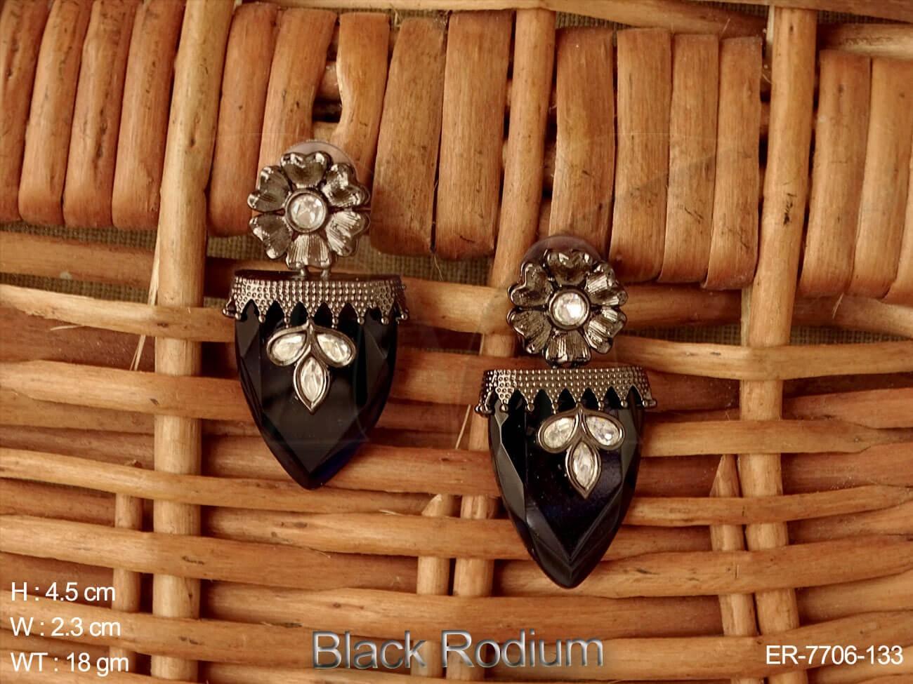 ER-7706-133-BLACK